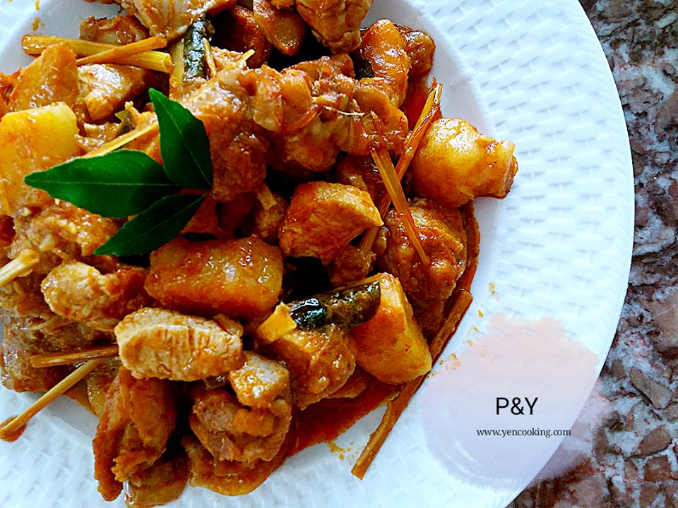 Malaysia Curry Rendang Chicken with Nasi Kunyit （马来西亚咖喱rendang黄姜鸡饭）